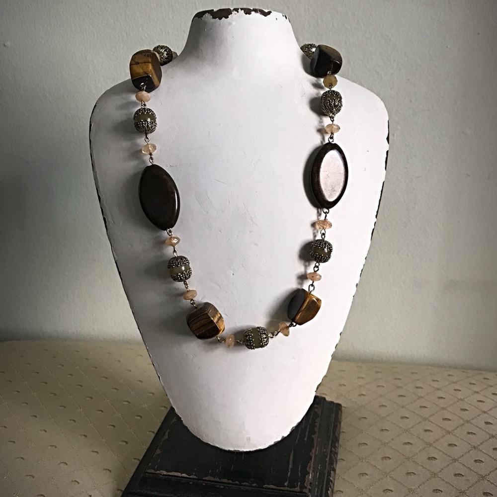 Avon Eye of the Tiger Stone Necklace